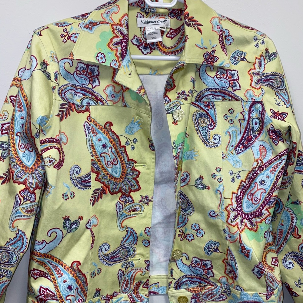 Vintage yellow button down with colorful decor